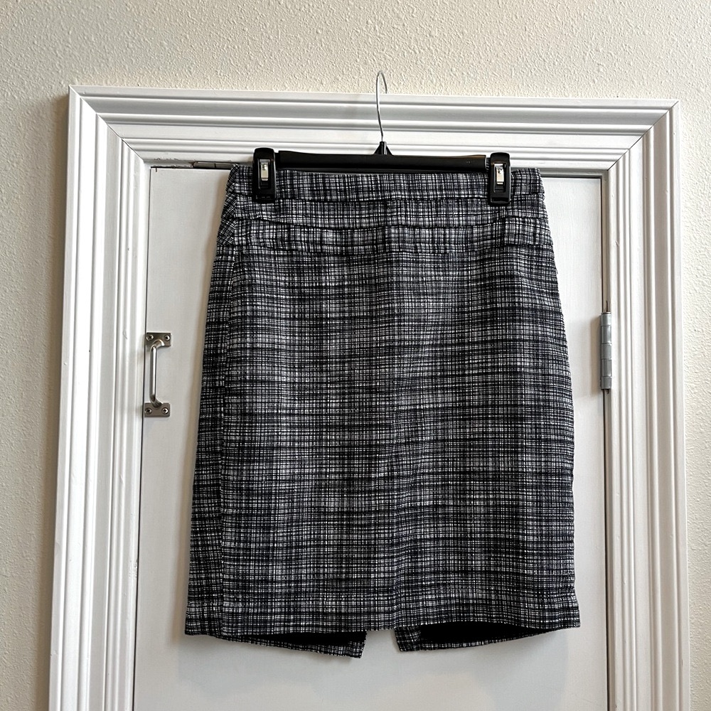 The Limited Pencil Skirt